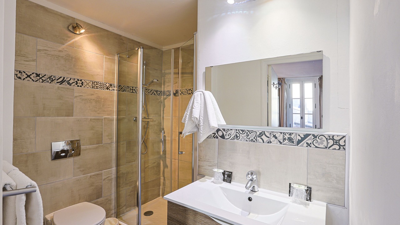 Photo of Bathroom in Quartier du chateau