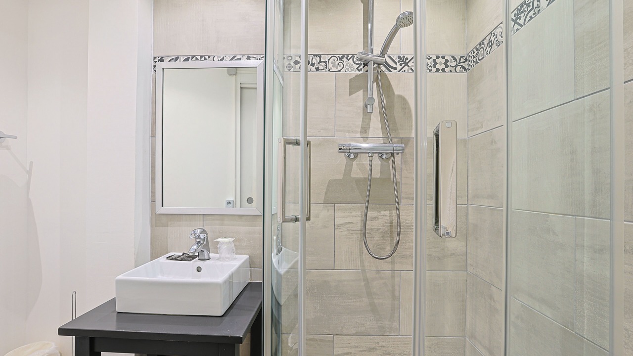 Photo of Bathroom in Quartier du chateau