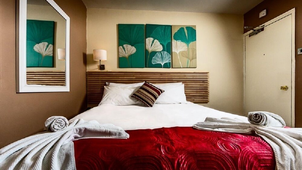 Photo of Bedroom in Shadwell