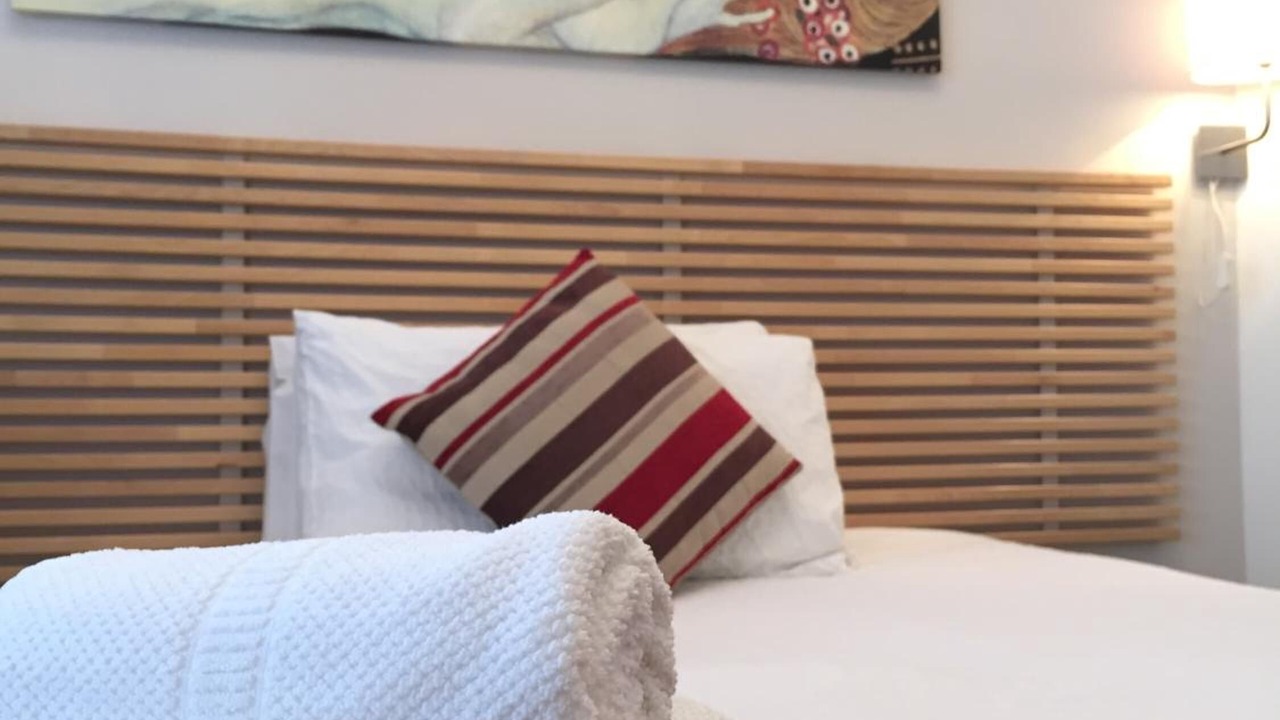 Photo of Bedroom in Shadwell