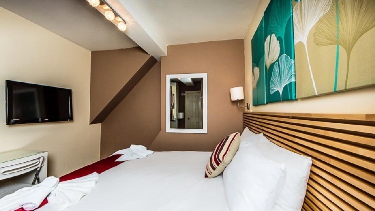 Photo of Bedroom in Shadwell