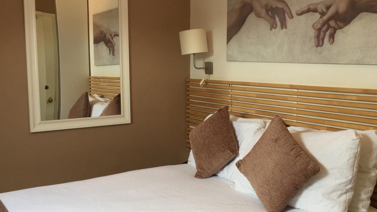 Photo of Bedroom in Shadwell