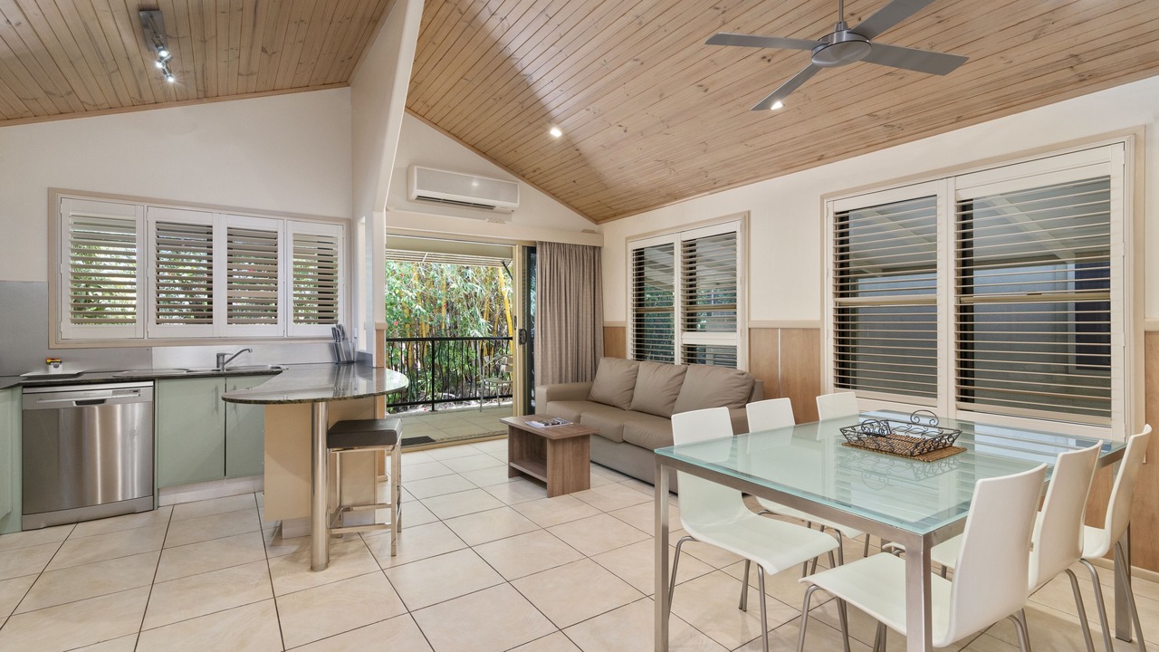 Photo of Others in Ashmore