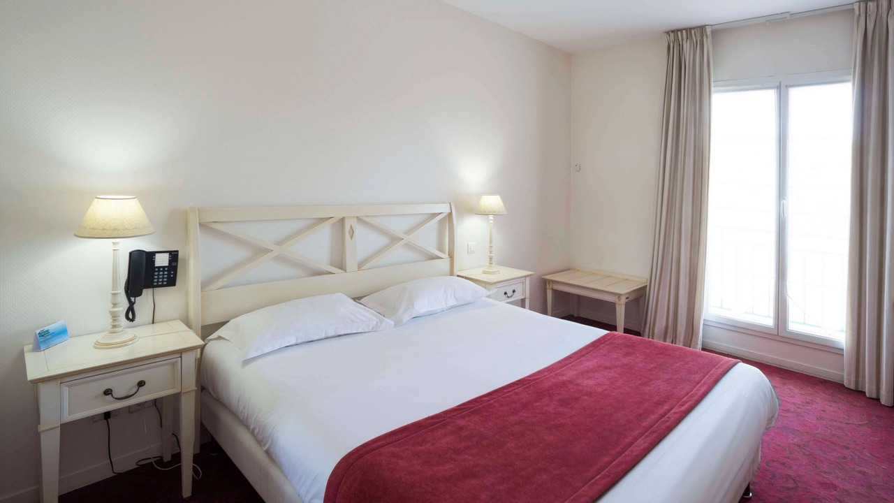 Photo of Bedroom in Nogent-le-Rotrou