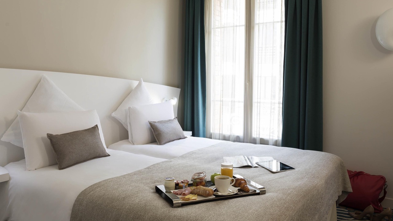 Photo of Bedroom in Levallois-Perret