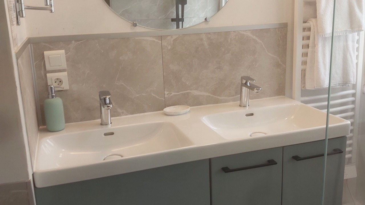 Photo of Bathroom in Landudec