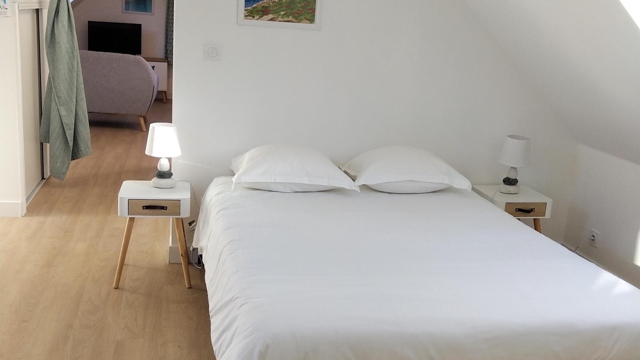 Photo of Bedroom in Landudec