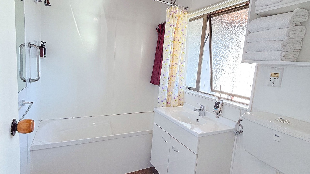 Photo of Bathroom in Papatoetoe