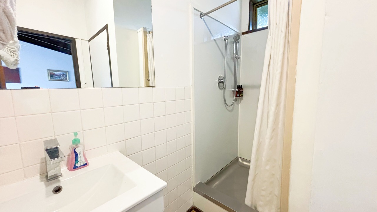 Photo of Bathroom in Papatoetoe