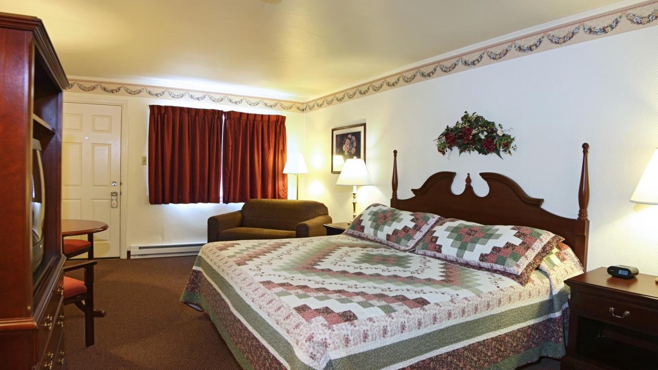 Photo of Others in Bird In Hand