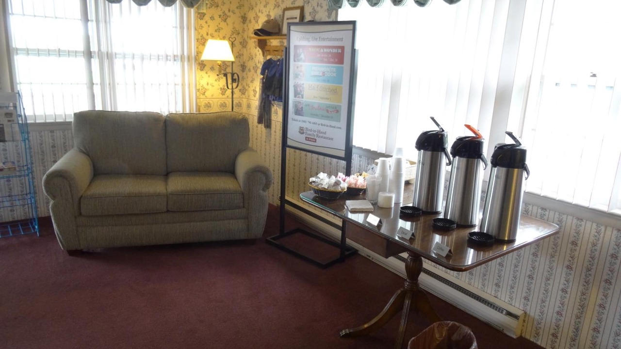 Photo of Others in Bird In Hand