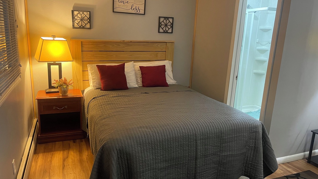 Photo of Bedroom in Warren