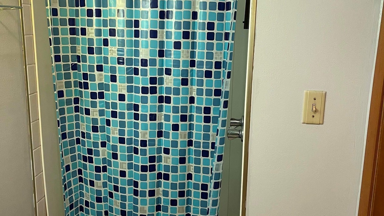 Photo of Bathroom in Warren
