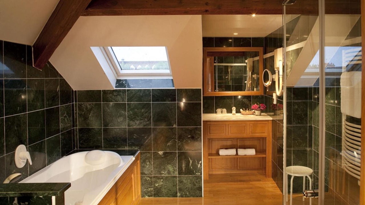 Photo of Bathroom in Chalons-en-Champagne