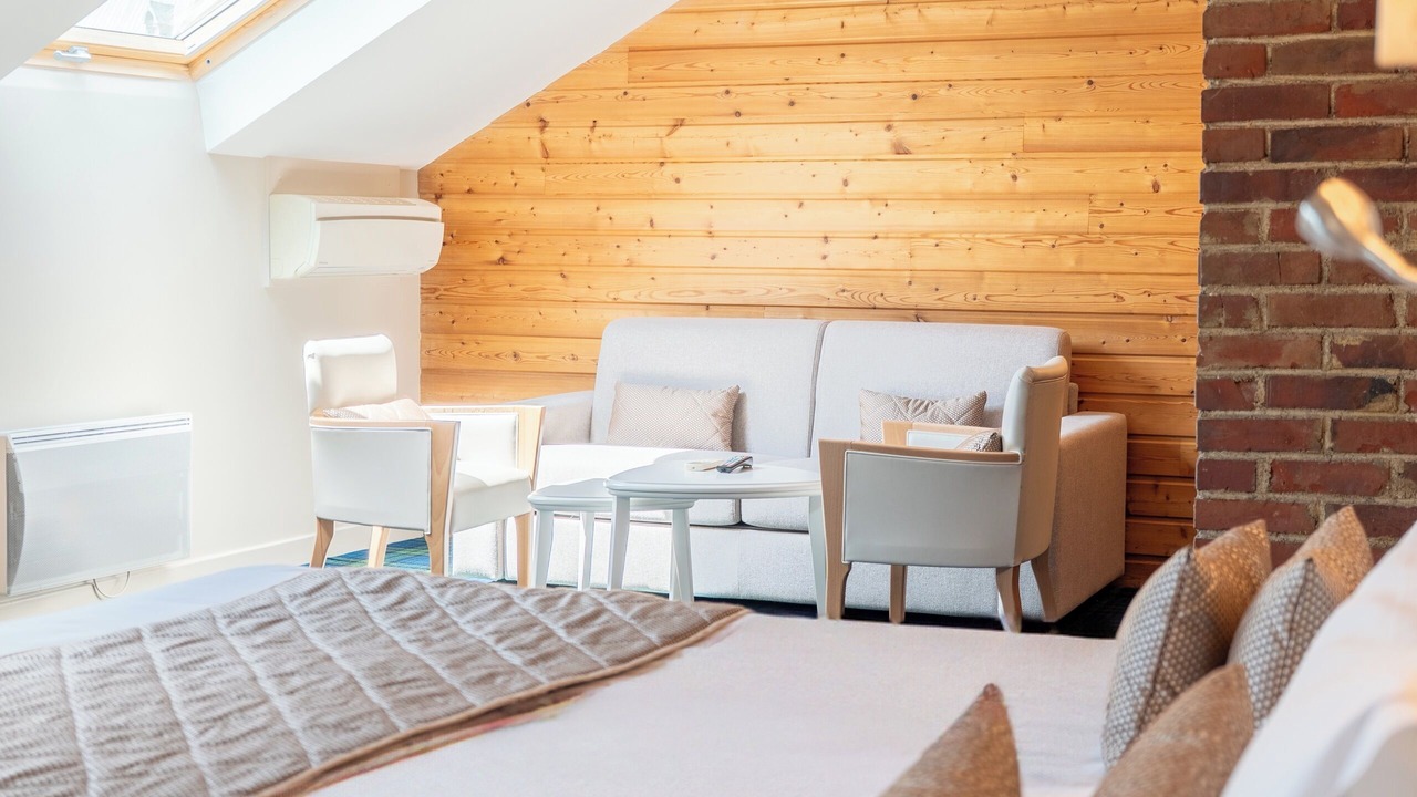 Photo of Bedroom in Chalons-en-Champagne