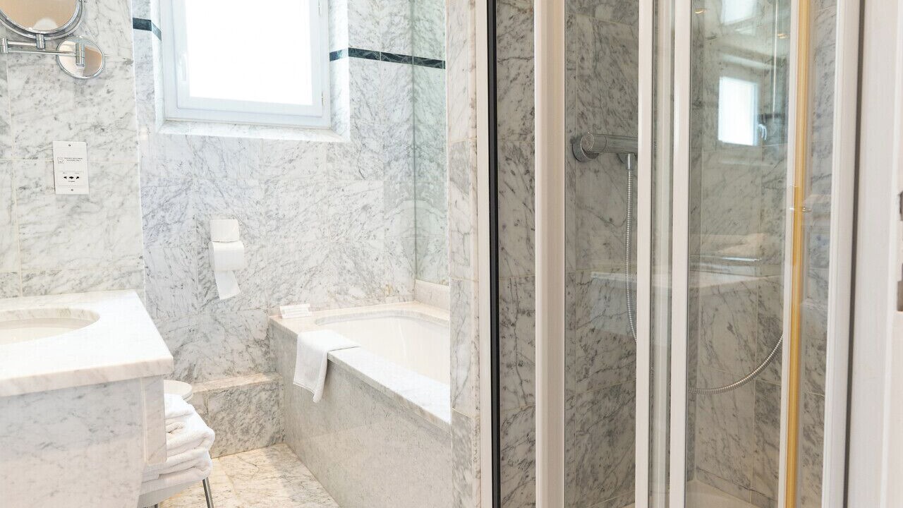 Photo of Bathroom in Chalons-en-Champagne