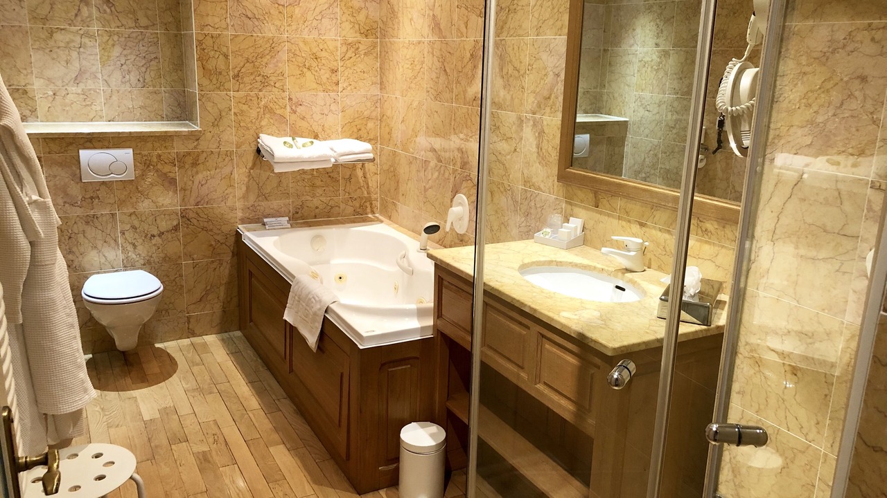 Photo of Bedroom in Chalons-en-Champagne