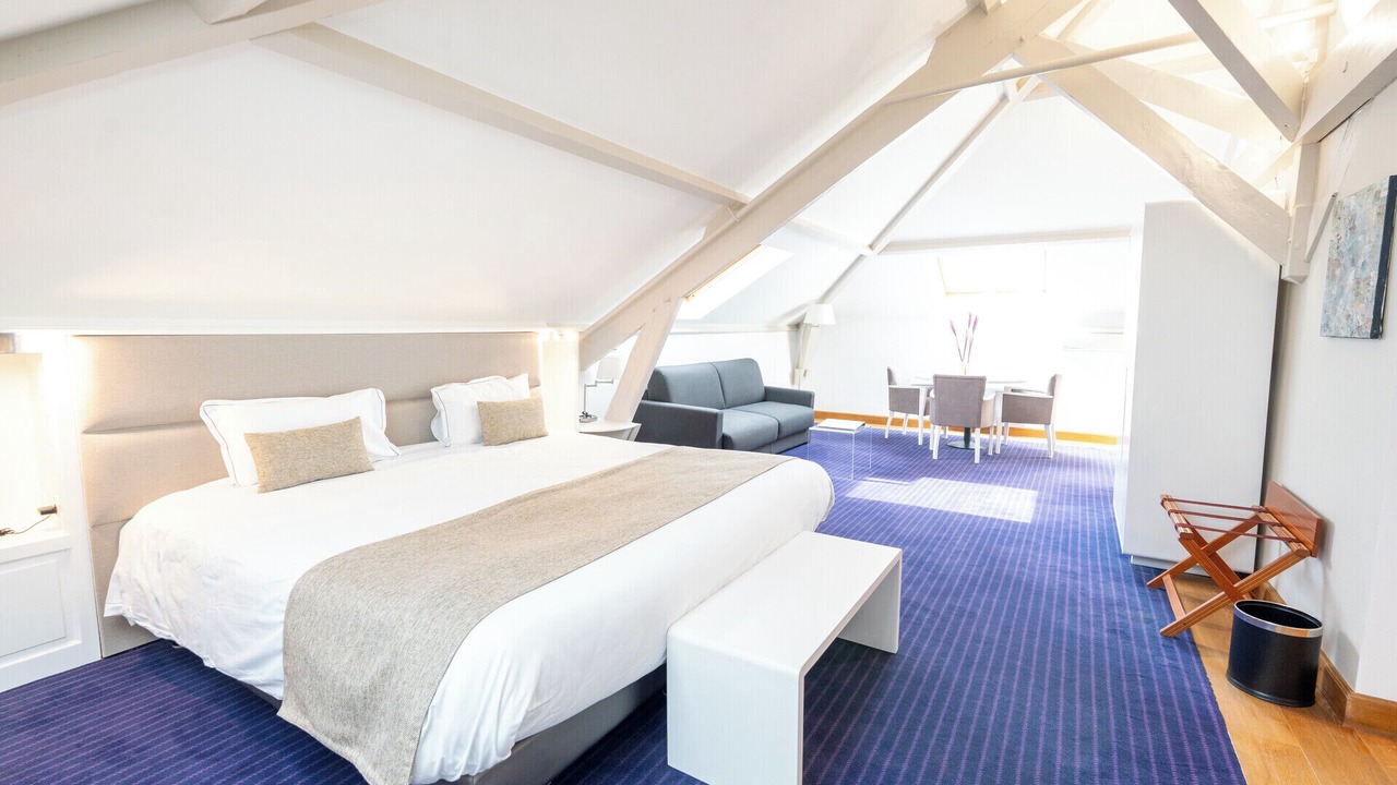 Photo of Bedroom in Chalons-en-Champagne