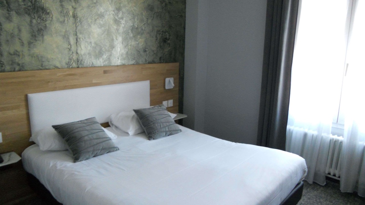 Photo of Bedroom in Troyes