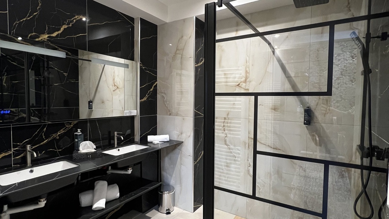 Photo of Bathroom in Troyes