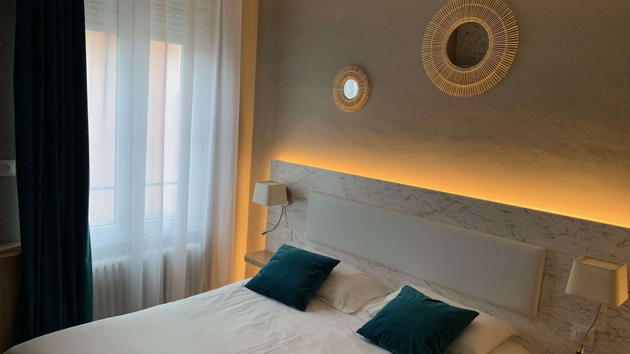 Photo of Bedroom in Troyes