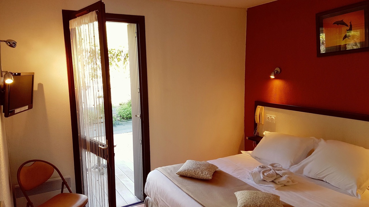 Photo of Bedroom in Tour-de-Faure