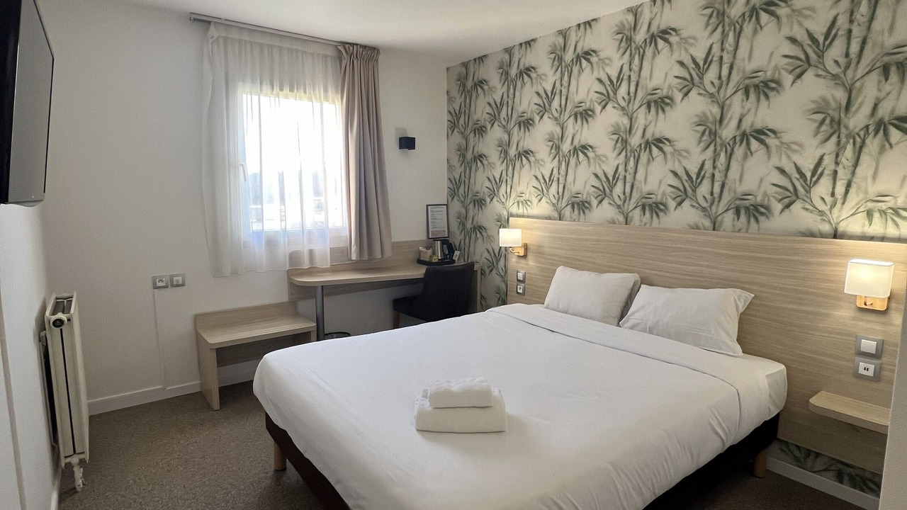 Photo of Bedroom in Pacy-sur-Eure