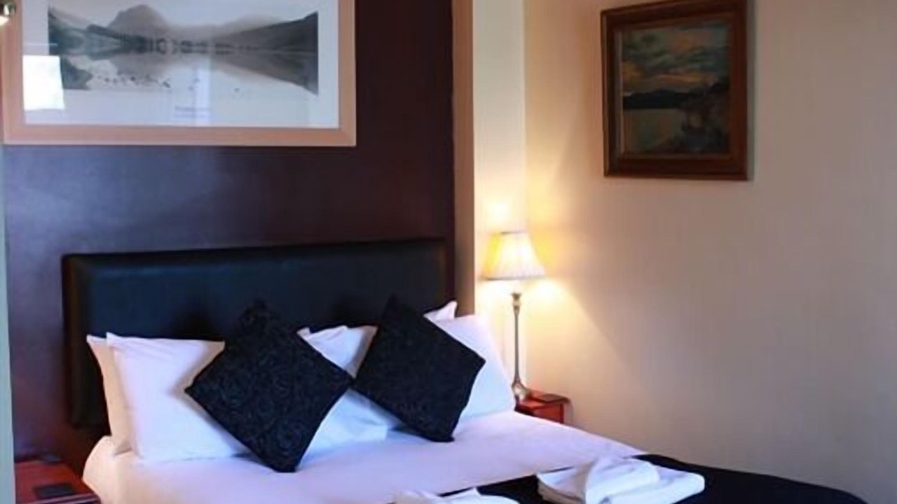 Photo of Bedroom in Staveley