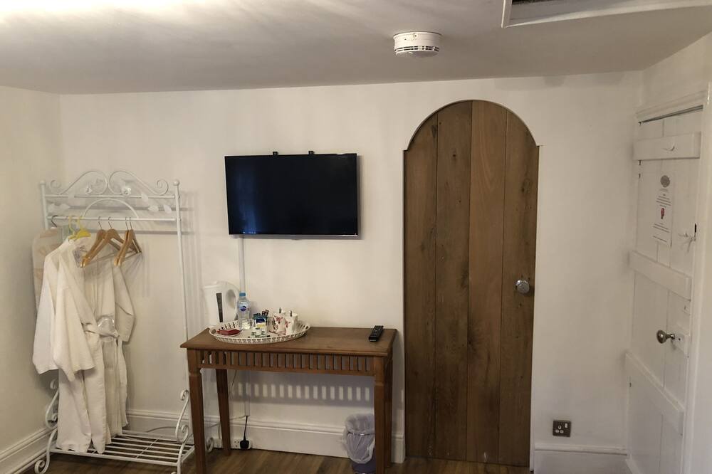 Photo of Bedroom in King's Bromley