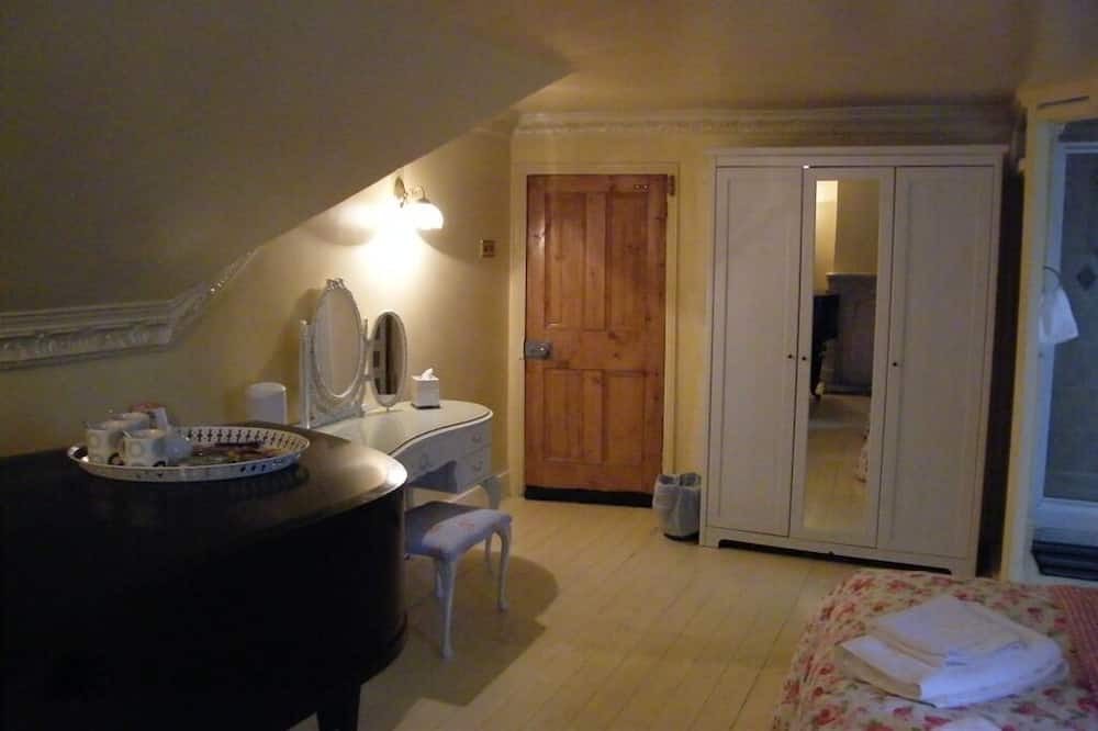 Photo of Bedroom in King's Bromley