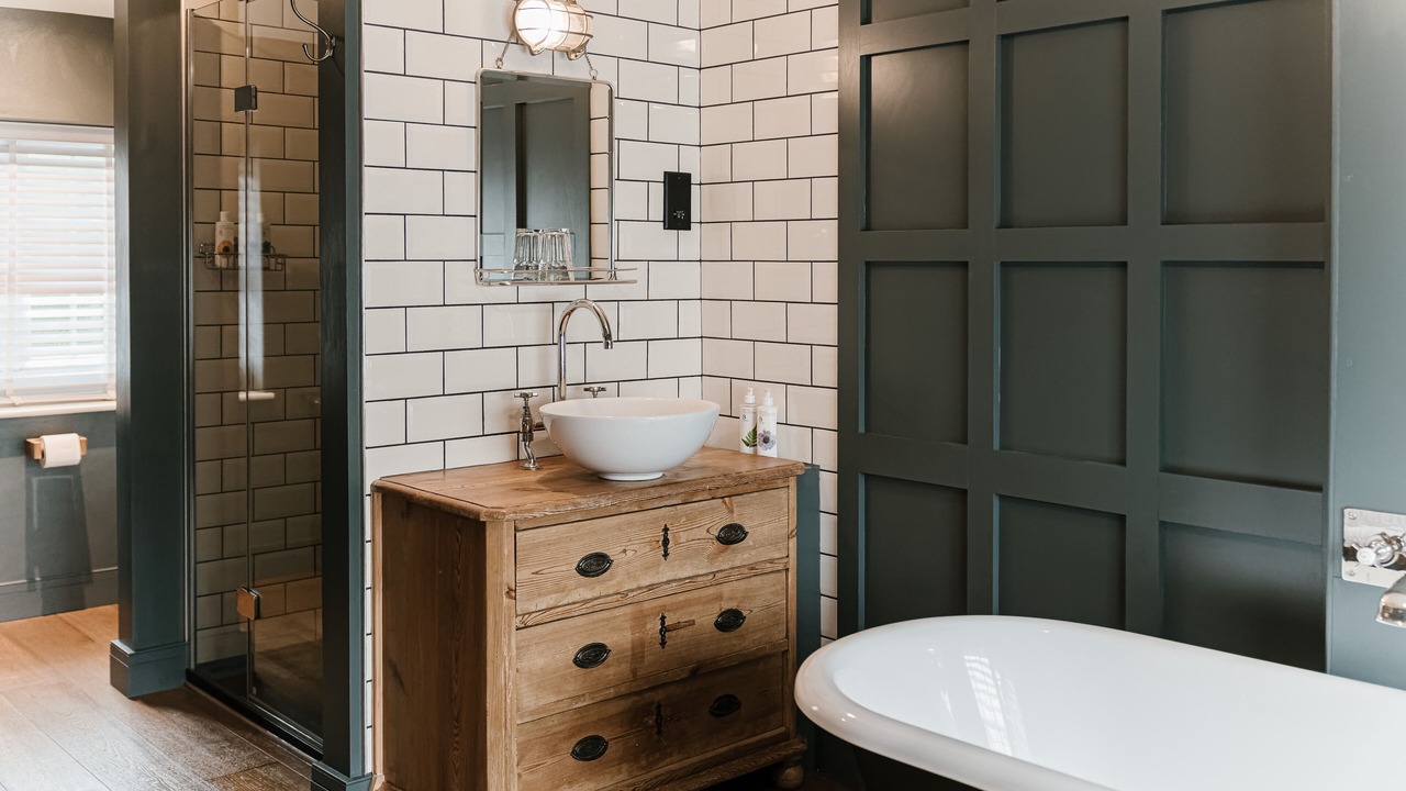 Photo of Bathroom in Bampton