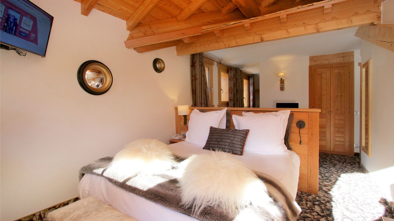 Photo of Bedroom in Venosc