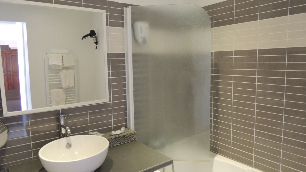 Photo of Bathroom in Clecy