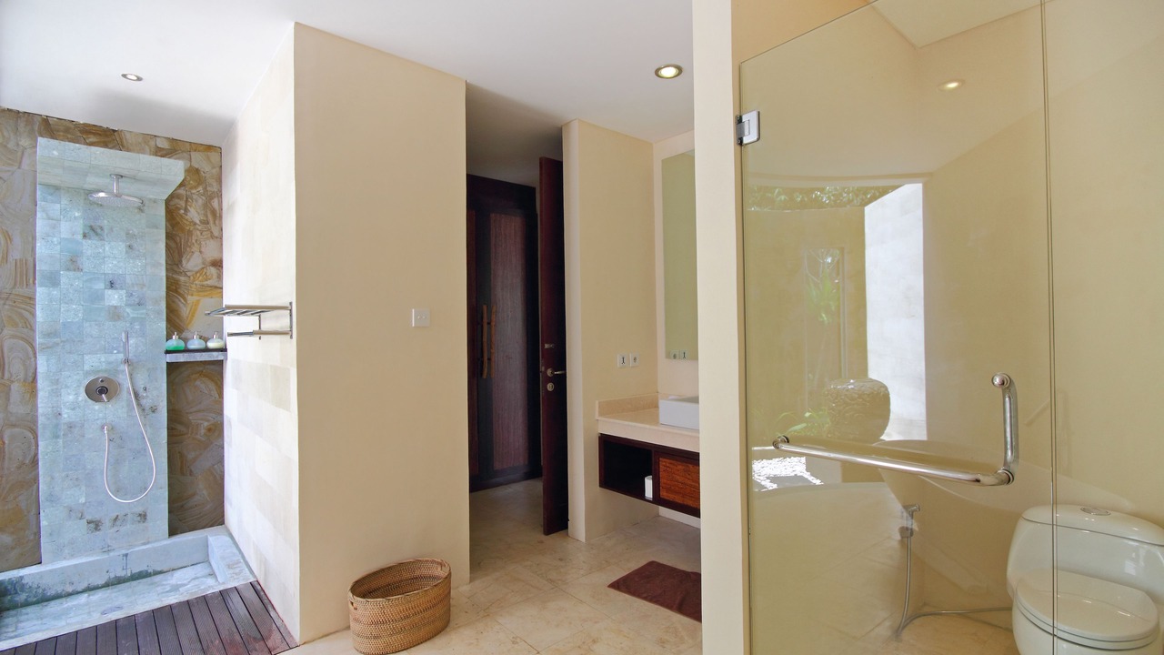 Photo of Bathroom in Sambahan