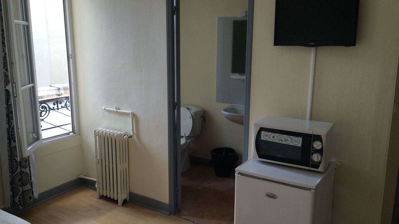 Photo of Bedroom in 11th Arrondissement