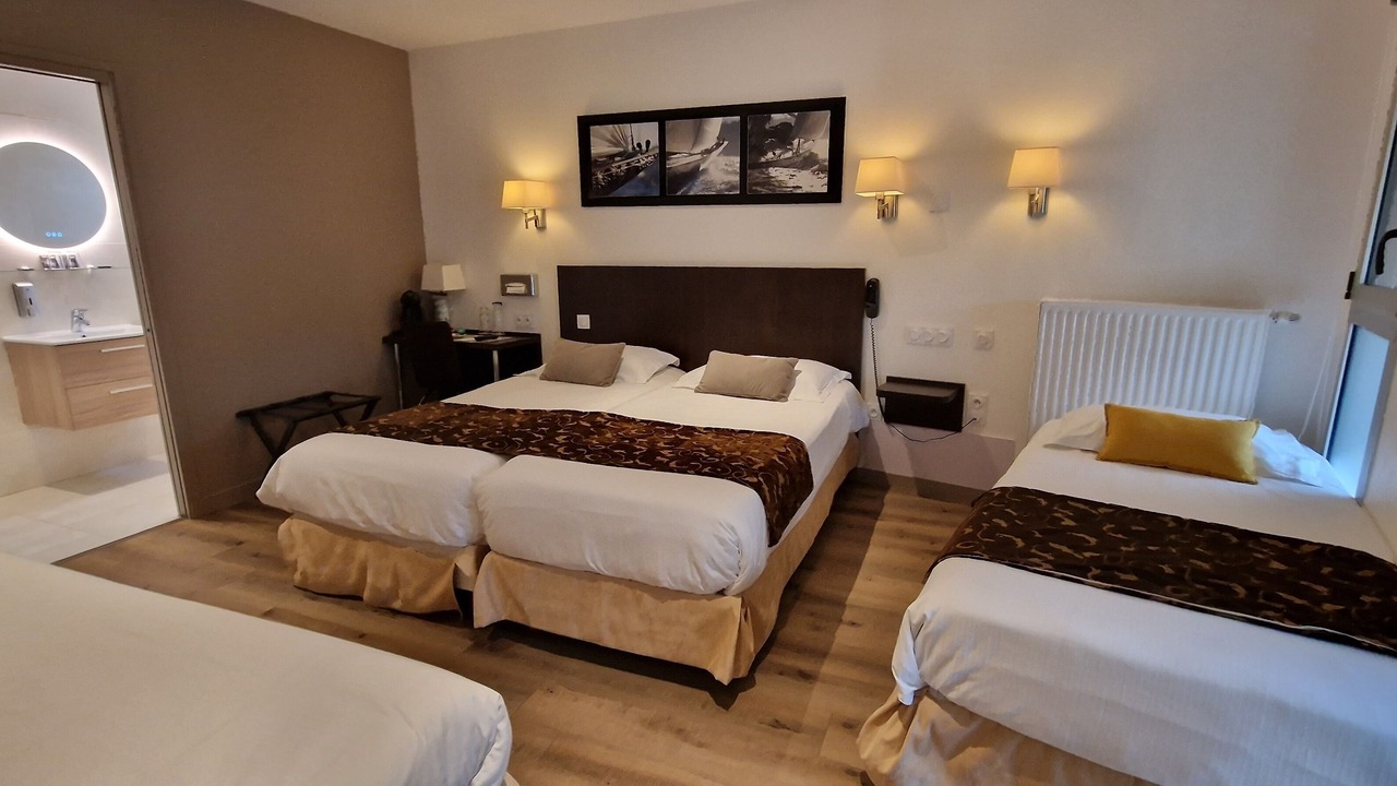 Photo of Bedroom in Guer