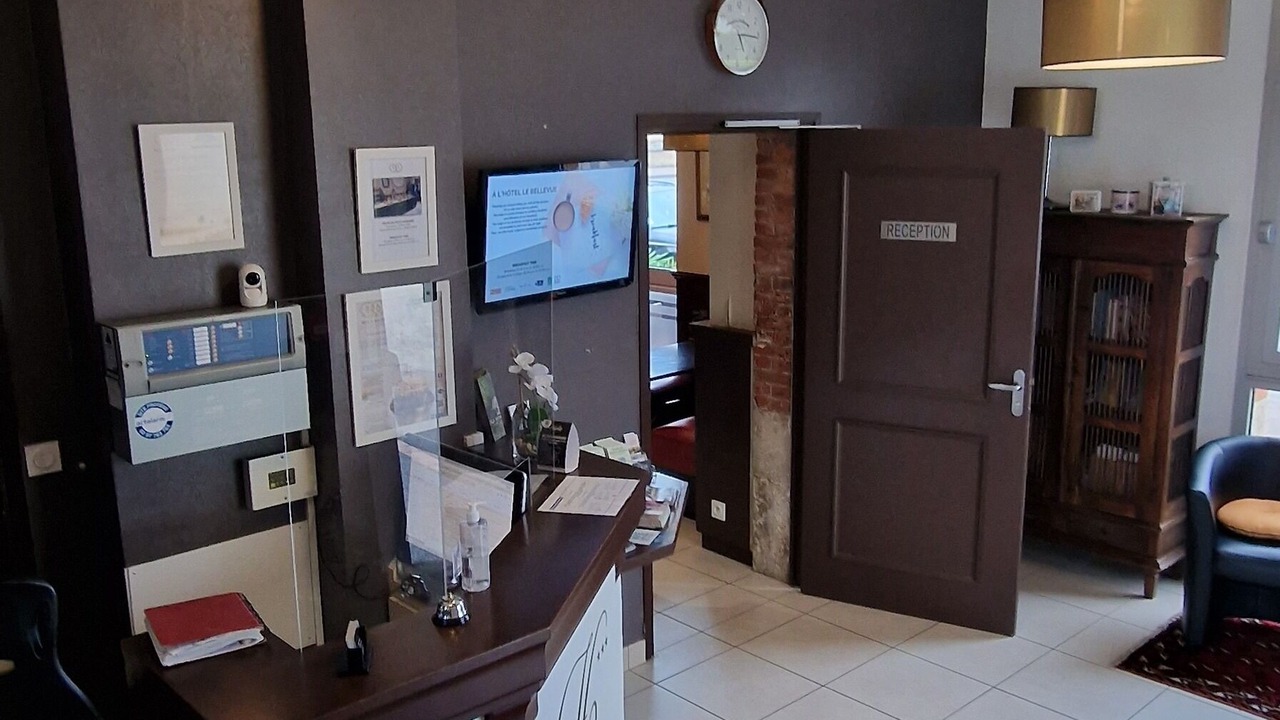 Photo of Others in Guer