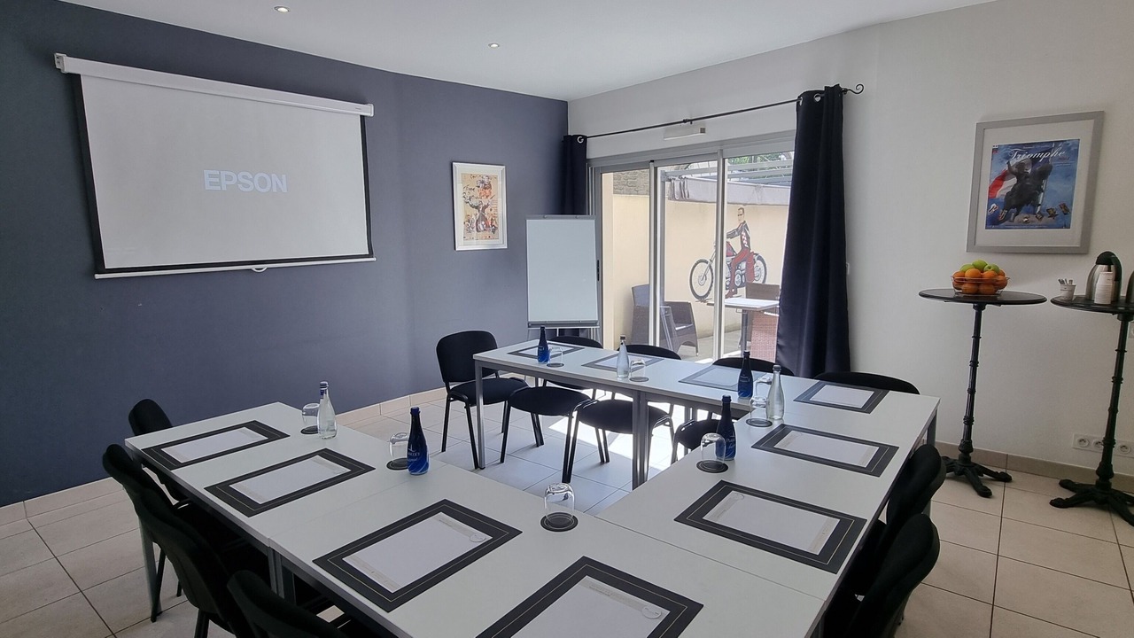 Photo of Others in Guer