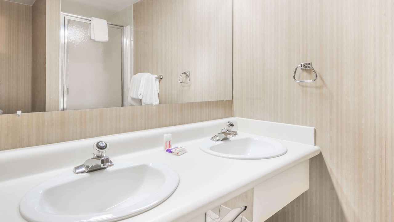 Photo of Others in Murlin Heights