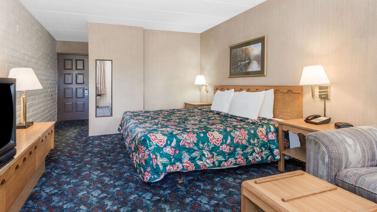 Photo of Others in Murlin Heights