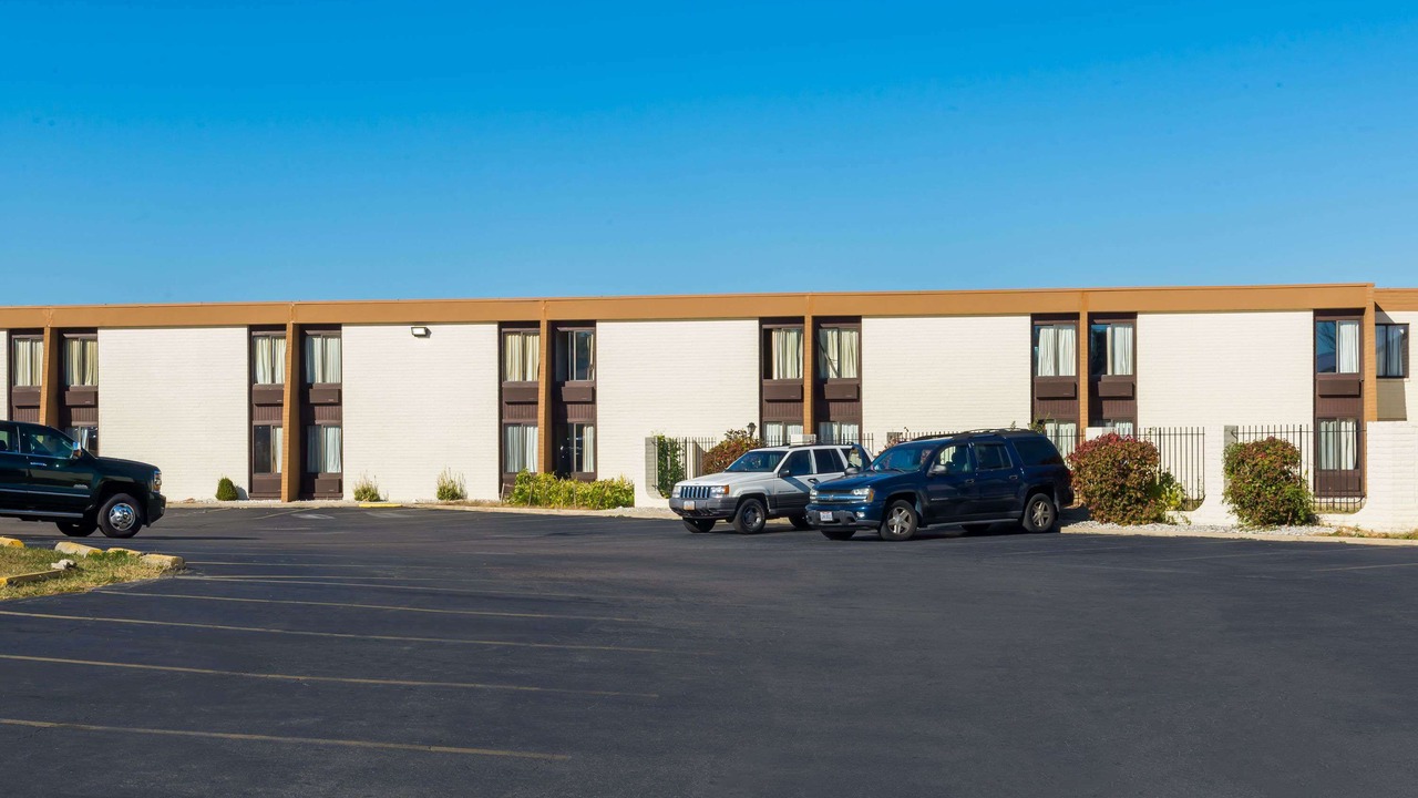 Photo of Outdoor in Murlin Heights