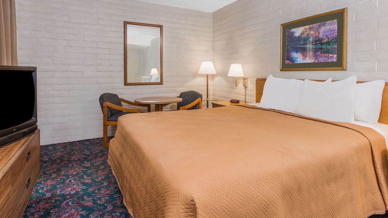 Photo of Others in Murlin Heights