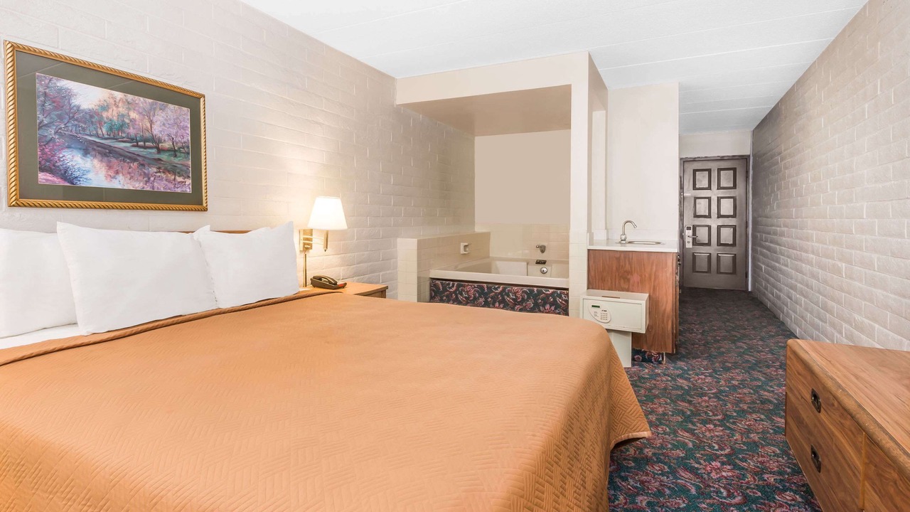 Photo of Others in Murlin Heights