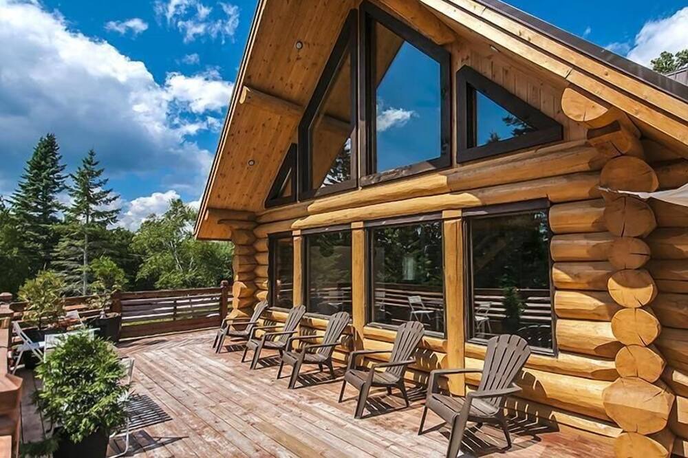 Photo of Patio Balcony in Lac-Saint-Charles