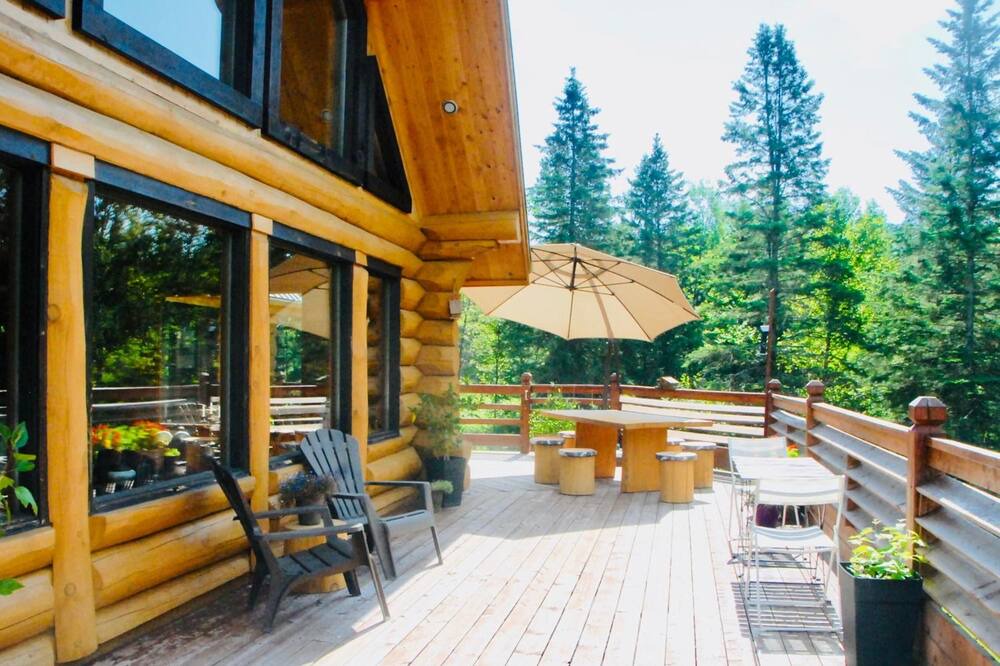 Photo of Patio Balcony in Lac-Saint-Charles