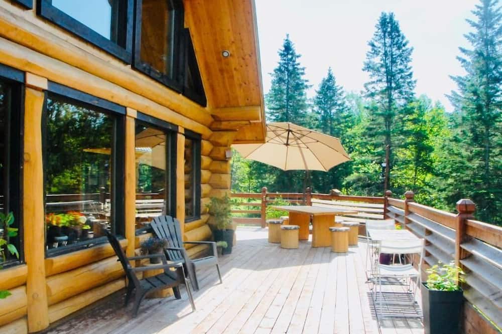 Photo of Patio Balcony in Lac-Saint-Charles