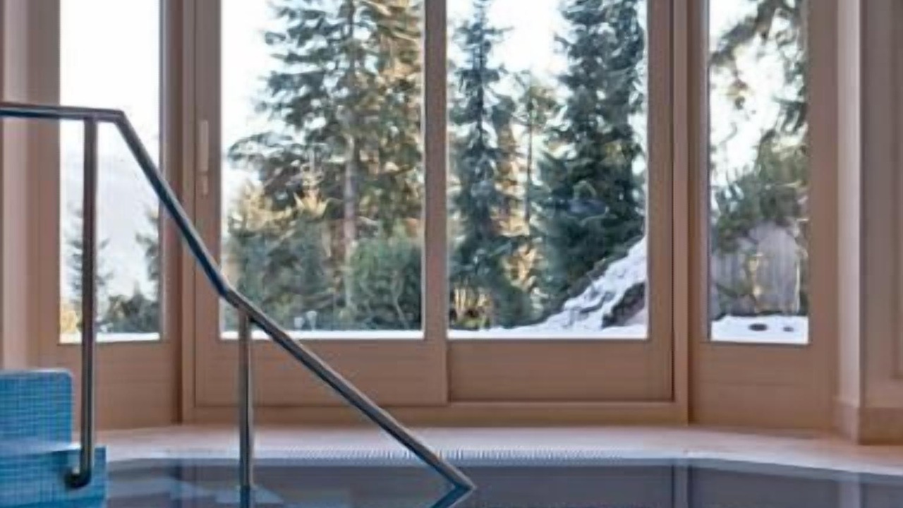 Photo of Outdoor in Noes