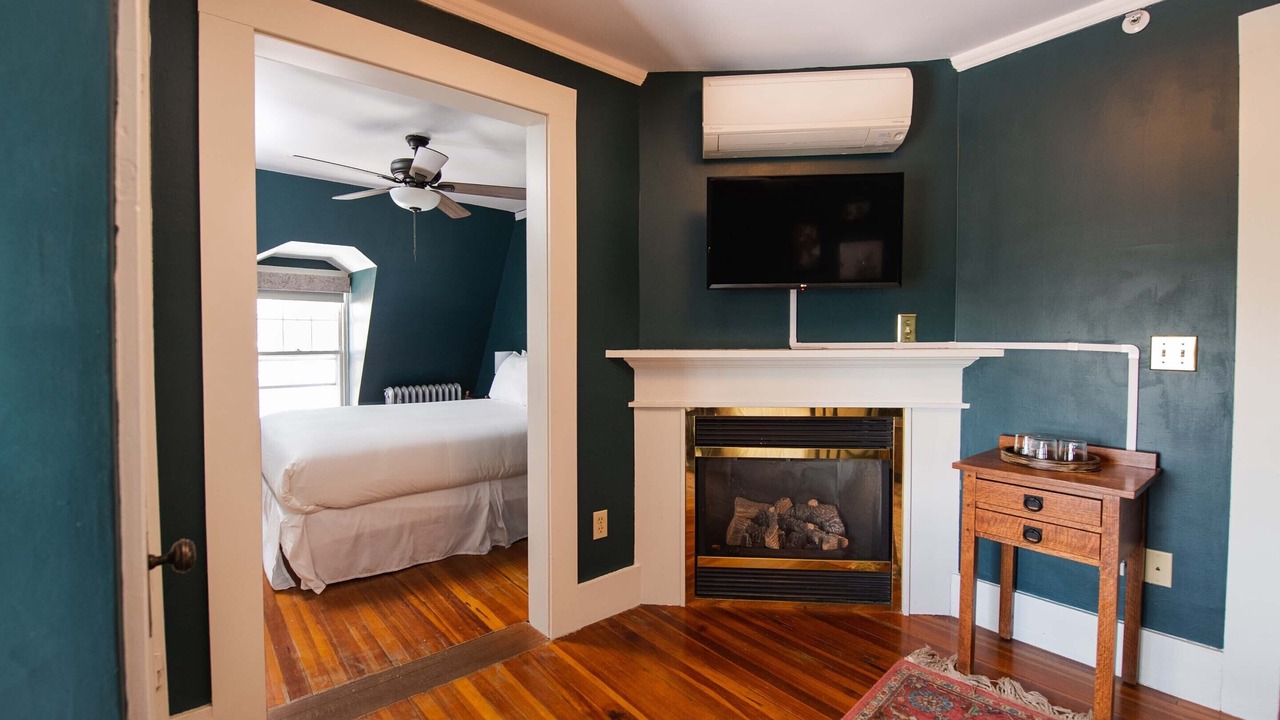 Photo of Bedroom in Lenox