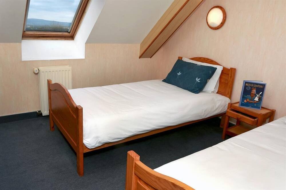 Photo of Bedroom in Locronan