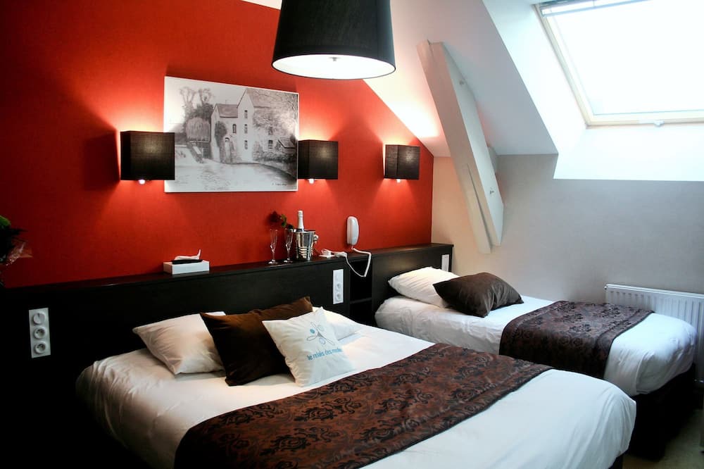 Photo of Bedroom in Bain-de-Bretagne